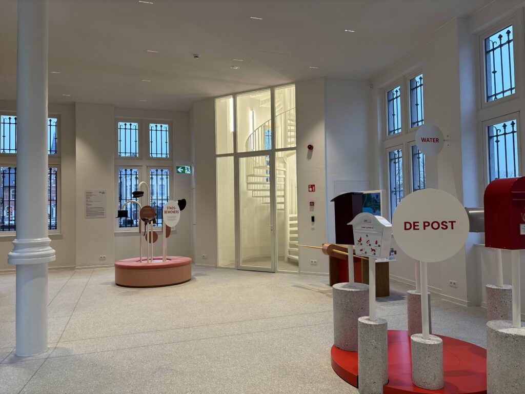 Elektrische installaties voor het postgebouw in Lokeren