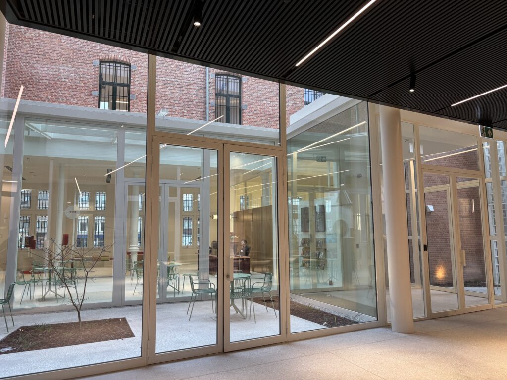 Elektrische installaties voor het postgebouw in Lokeren