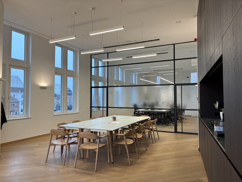 Elektriciteit en audiovisuele oplossingen voor het Postgebouw Lokeren